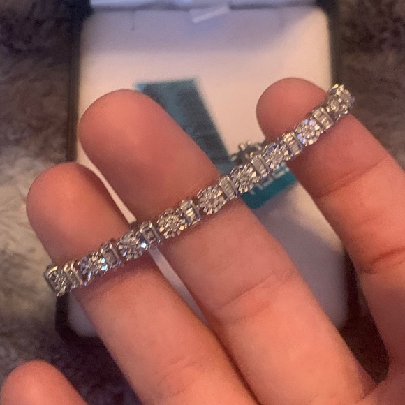 Belk Fine Jewelers Effy Reflection Sterling Silver and Diamond Bracelet - Picture 2 of 10